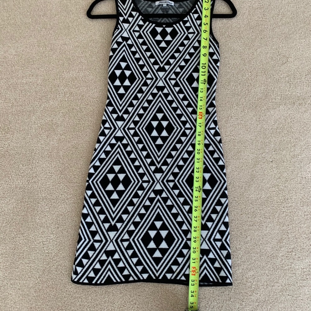 Black and White Sweater Dress Diamond Pattern - Picture 4 of 5